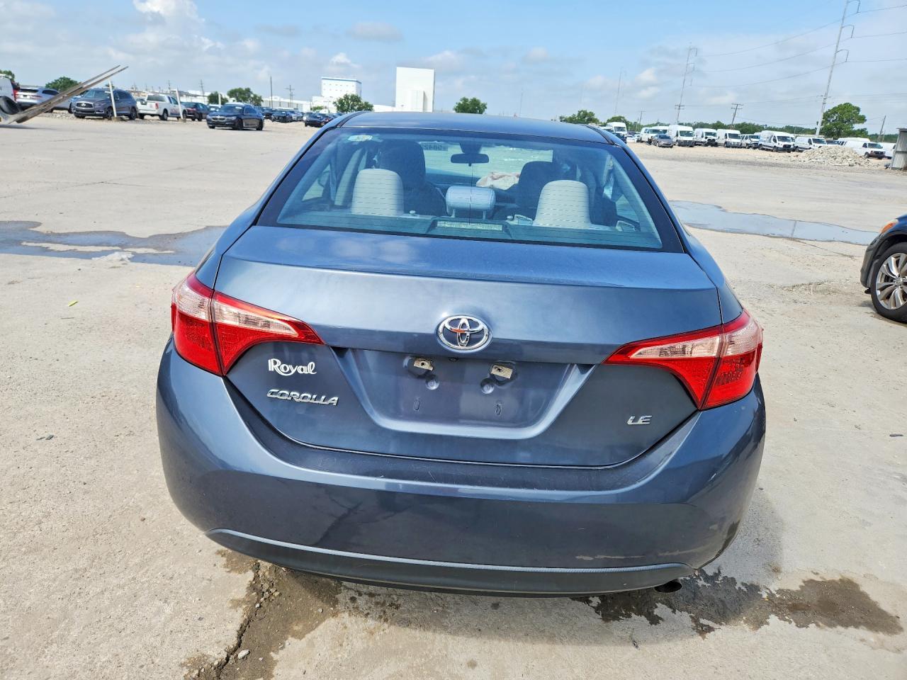2017 Toyota Corolla Le - Image 6