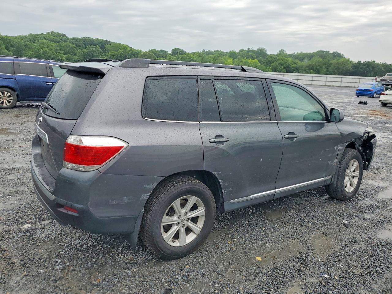 2011 Toyota Highlander Base - Фото 3