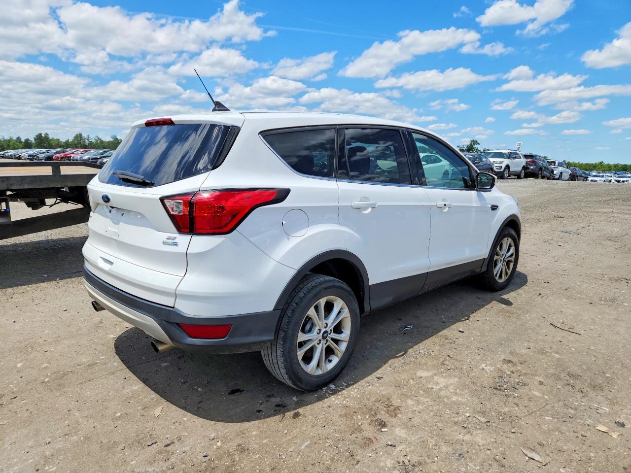 2019 Ford Escape Se - Image 3