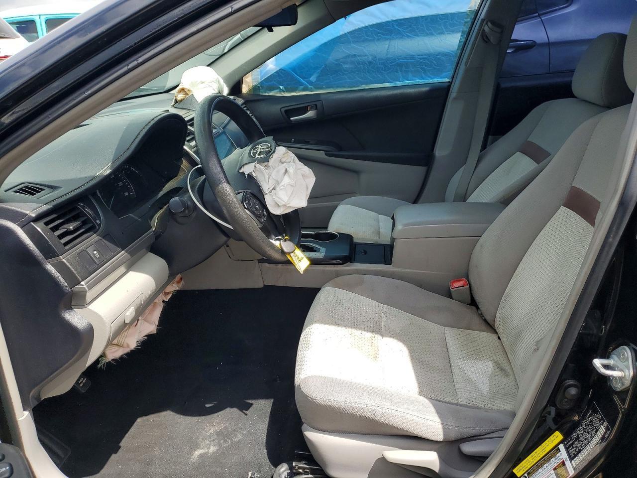 2012 Toyota Camry Le - Image 7