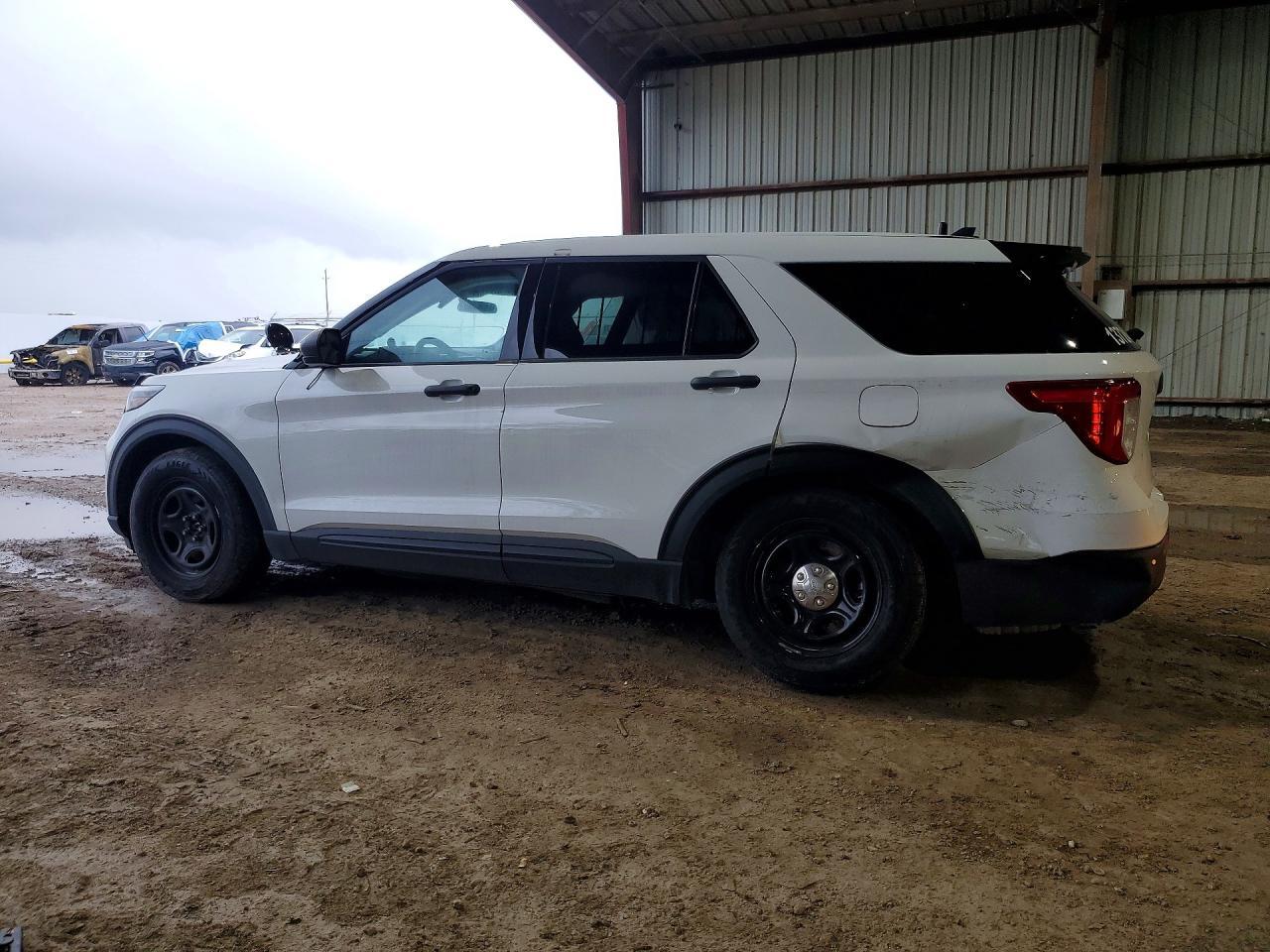 2023 Ford Explorer Police Interceptor - Image 2