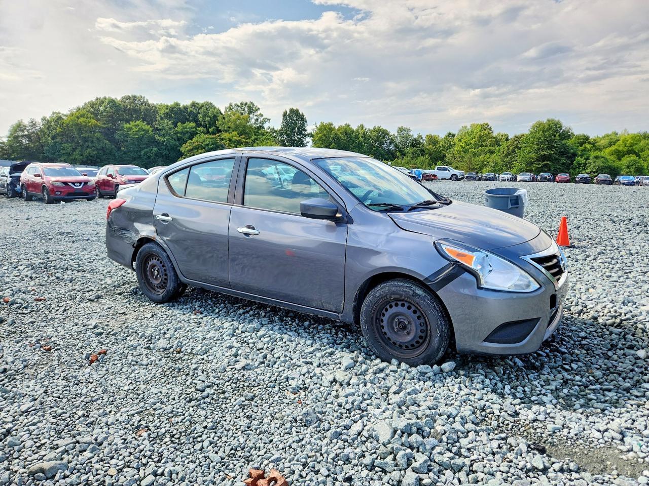 2018 Nissan Versa Sv - Фото 4