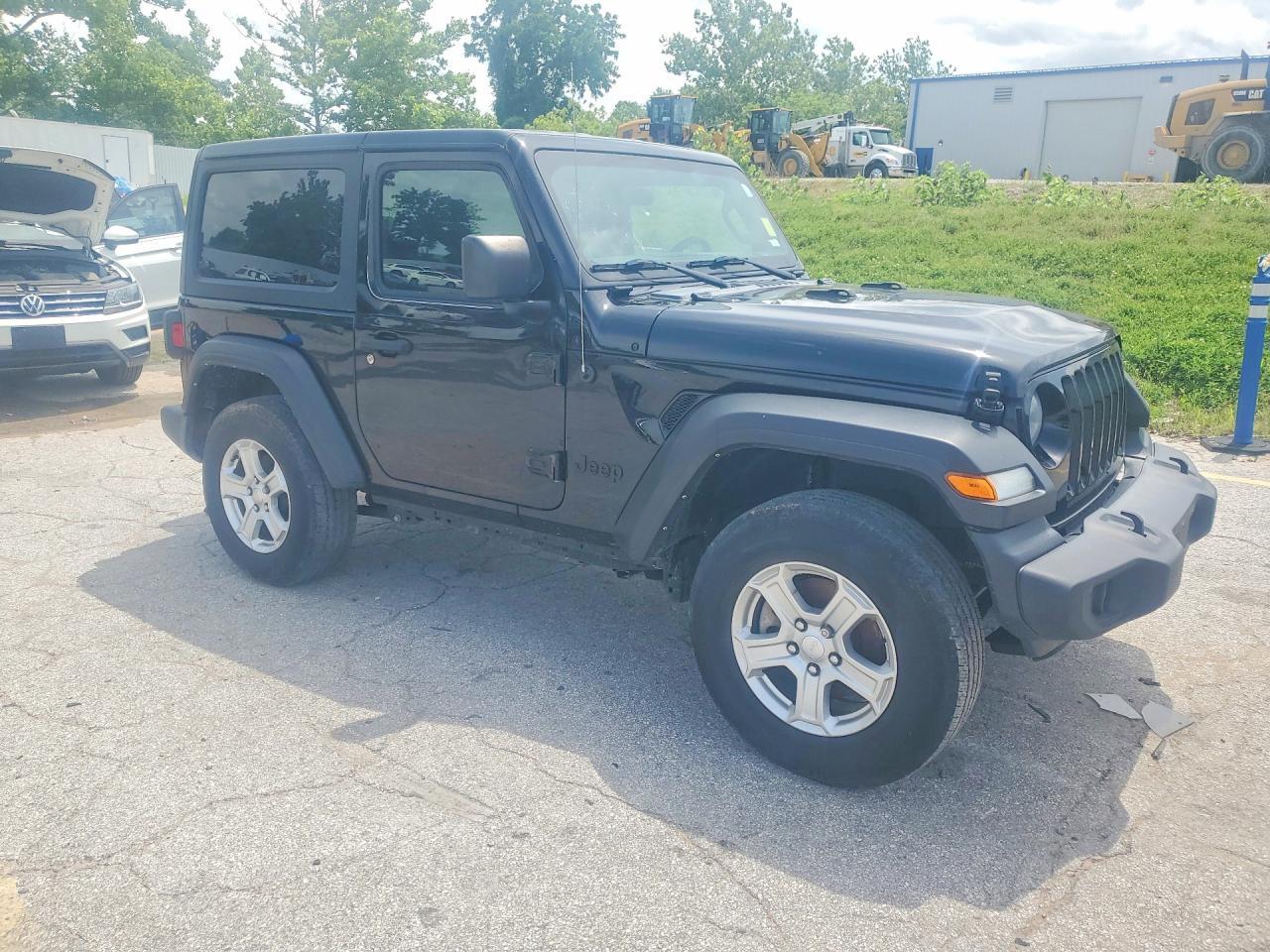 2022 Jeep Wrangler Sport - Фото 4