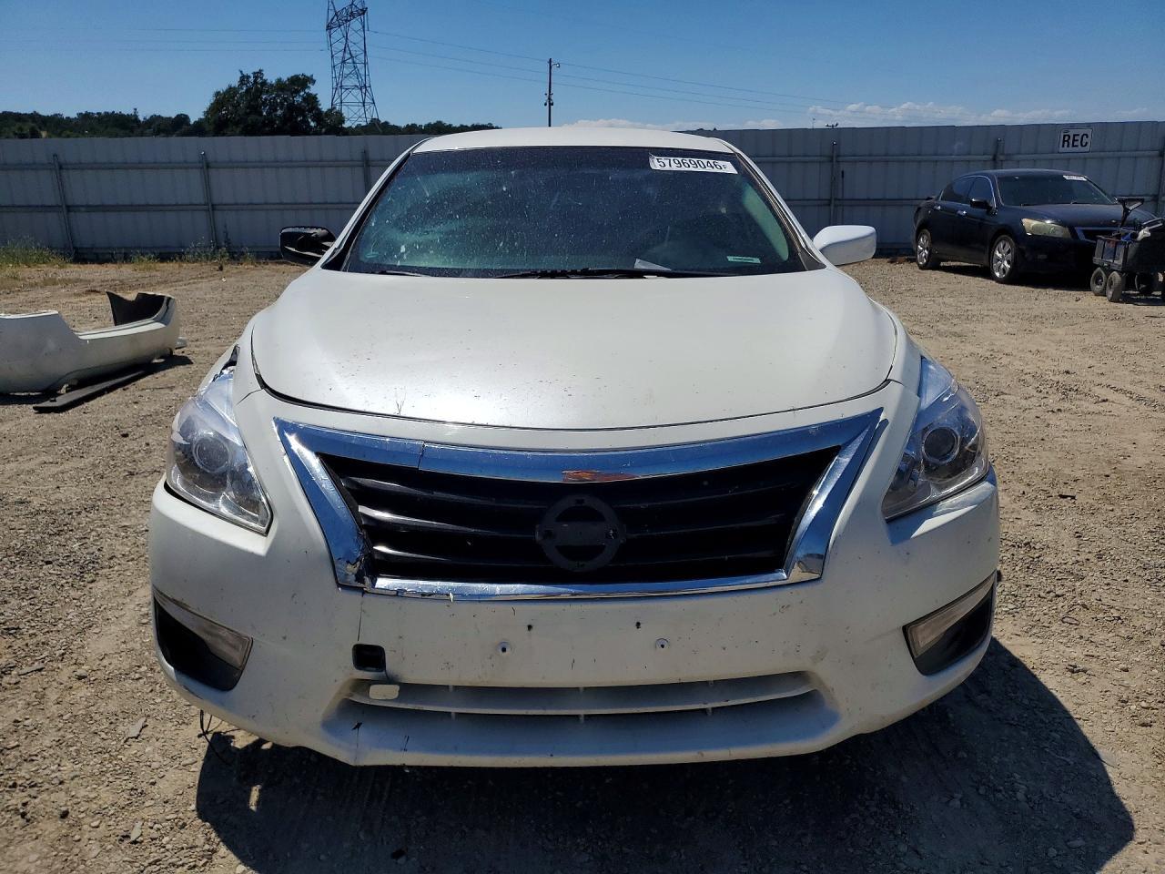 2015 Nissan Altima 2.5 S - Фото 5
