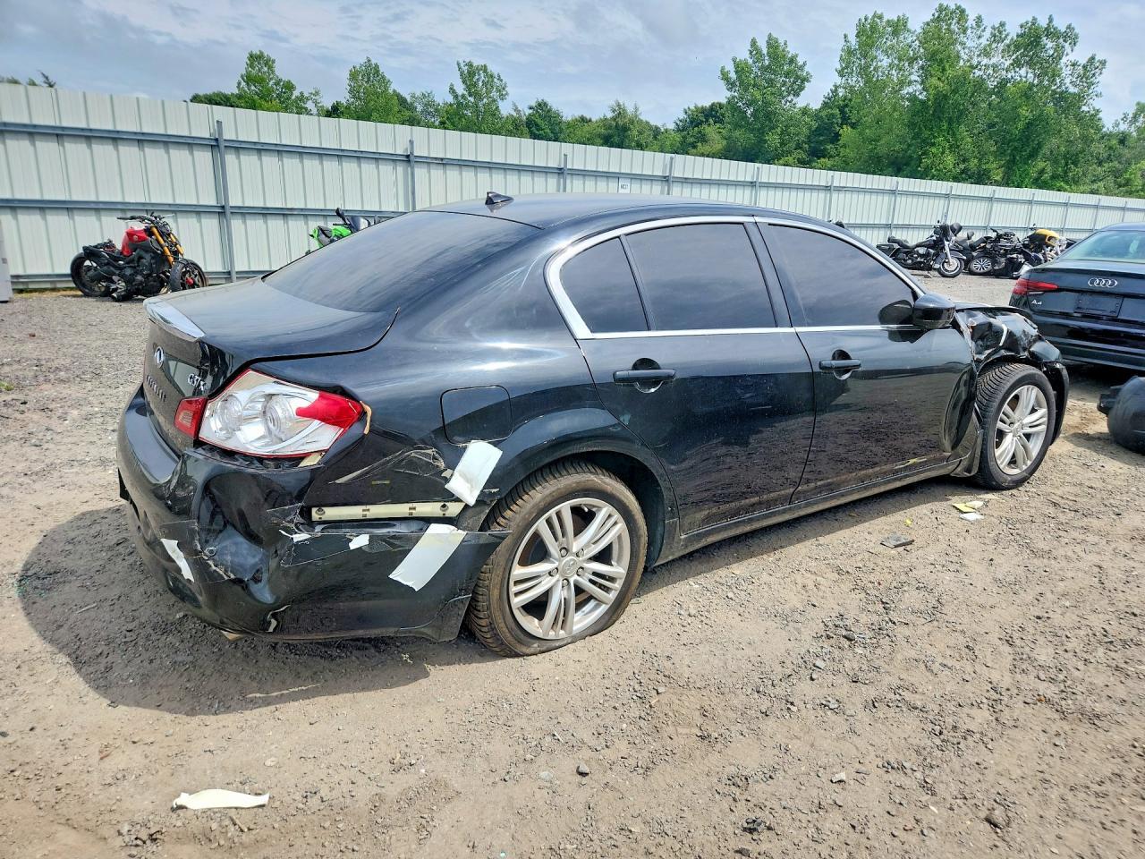 2013 Infiniti G37 Sedan X - Фото 3