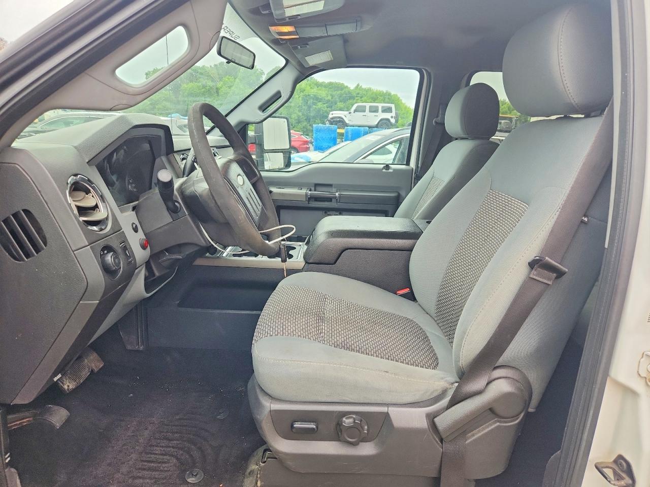 2012 Ford F350 Super Duty - Фото 7