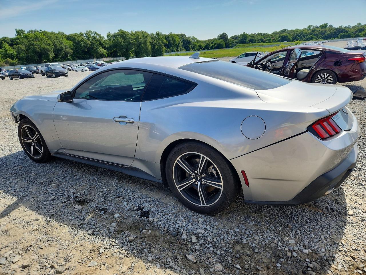 2024 Ford Mustang - Фото 2