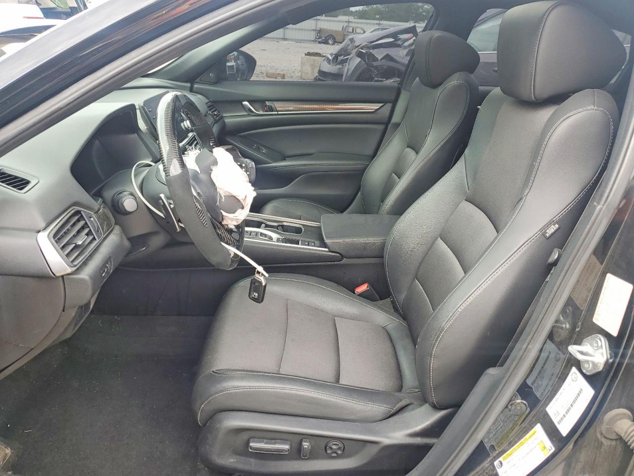 2021 Honda Accord Sport - Image 7