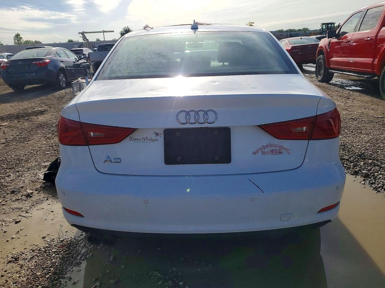 2016 Audi A3 Premium - Фото 6