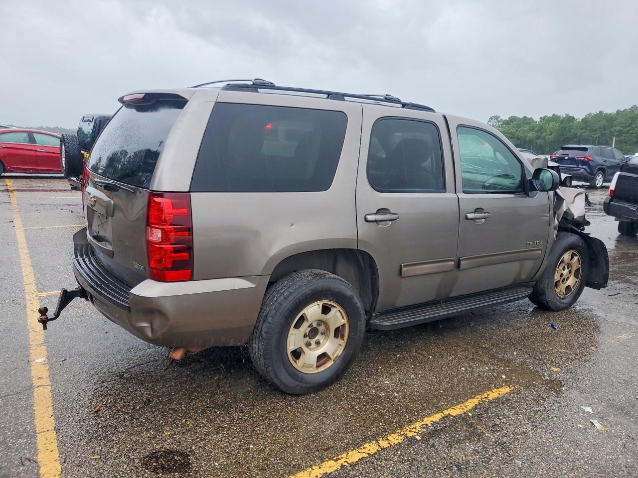 2011 Chevrolet Tahoe C1500 Ls - Фото 3