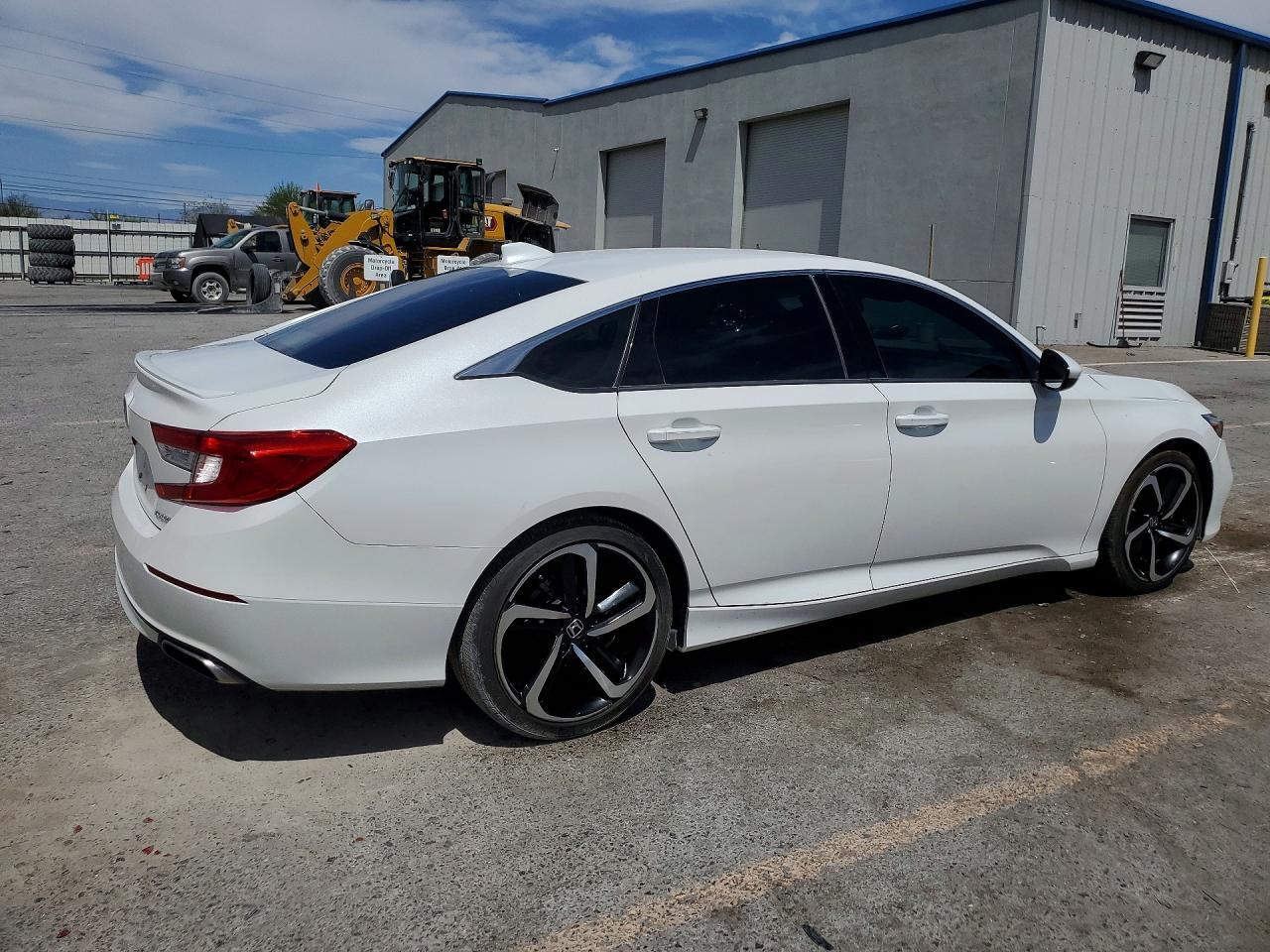 2020 Honda Accord Sport - Image 3