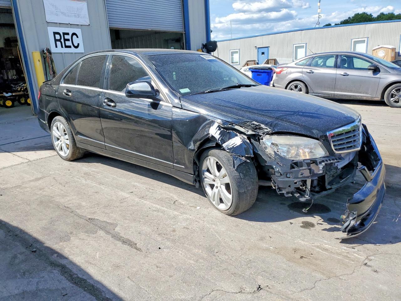 2009 Mercedes-Benz C 300 4Matic - Фото 4