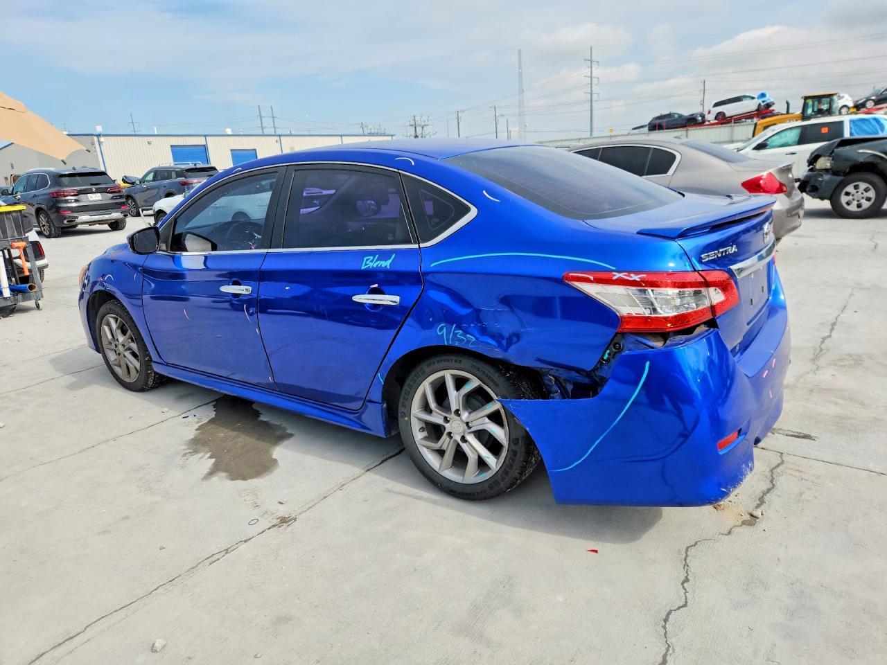 2014 Nissan Sentra Sr - Image 2