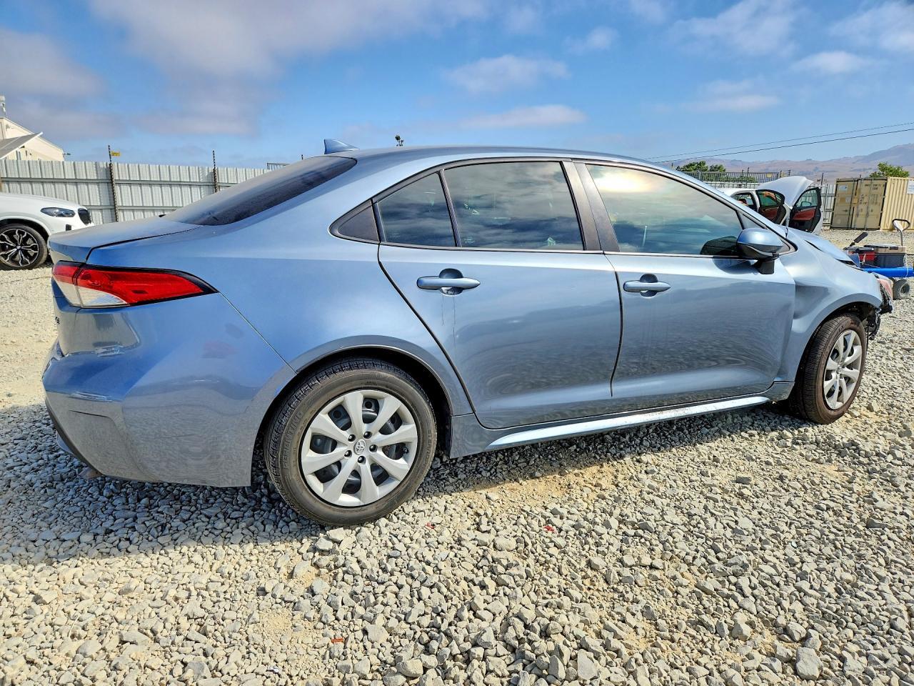 2020 Toyota Corolla Le - Фото 3