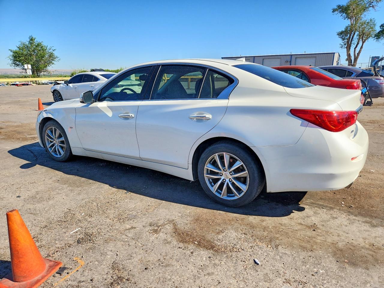 2017 Infiniti Q50 3.0T Premium - Фото 2