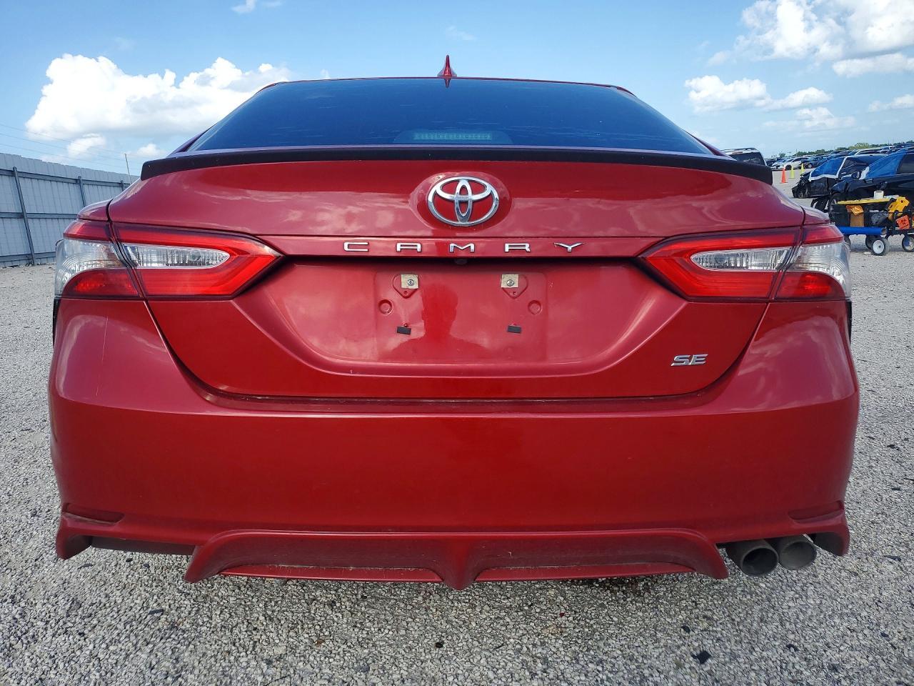 2019 Toyota Camry Se - Фото 6
