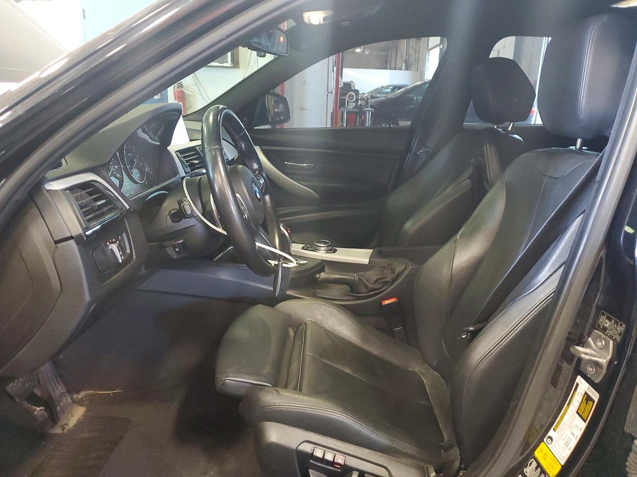 2014 BMW 335 Xi - Image 7
