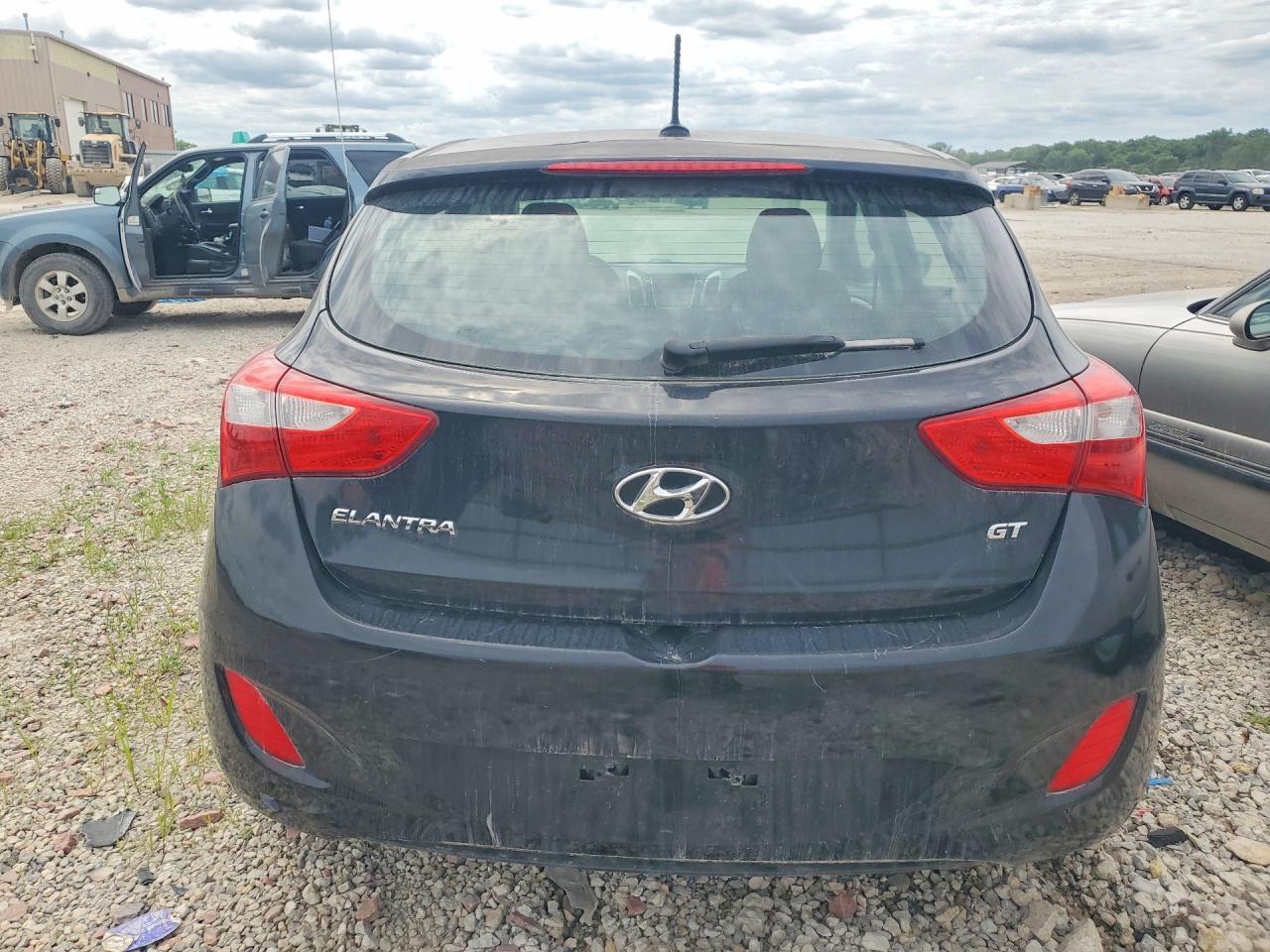 2015 Hyundai Elantra Gt Base - Фото 6