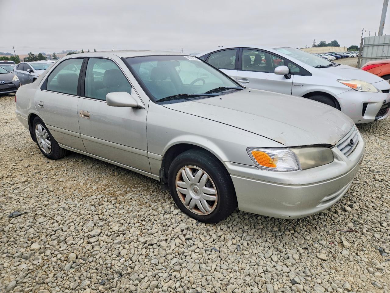 2000 Toyota Camry Le - Image 4