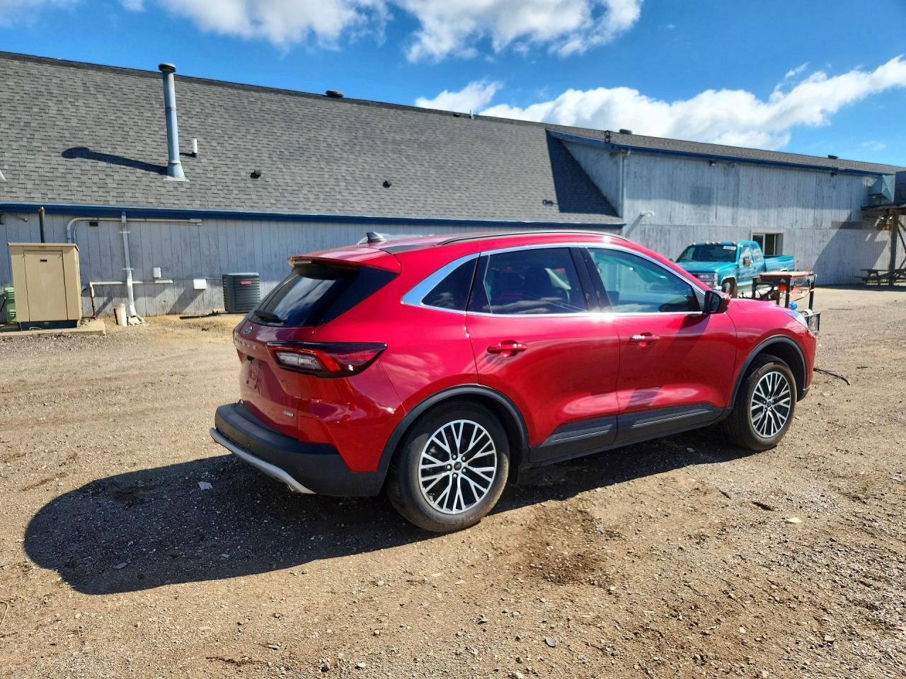 2025 Ford Escape - Image 3