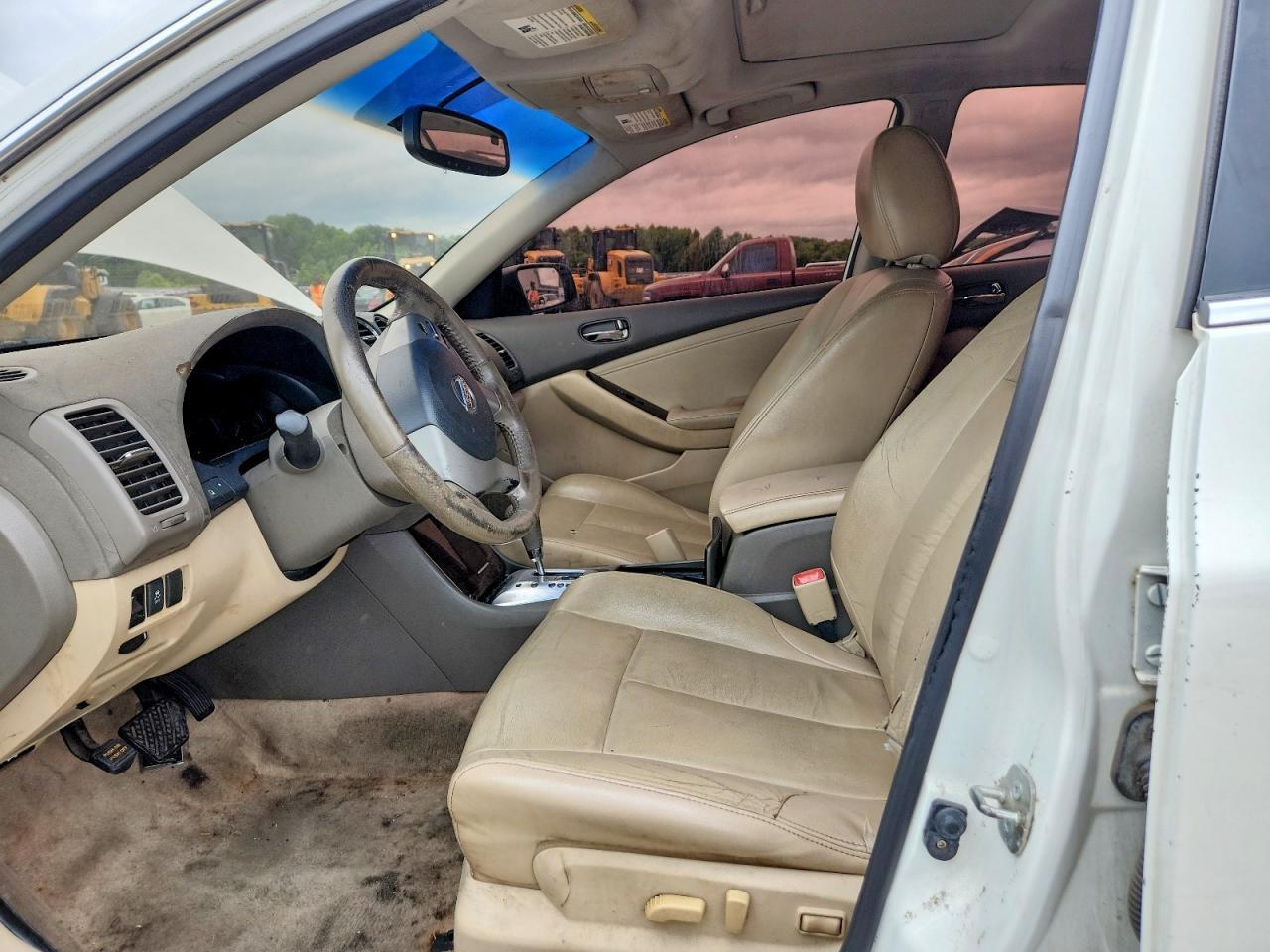 2012 Nissan Altima Sr - Image 7