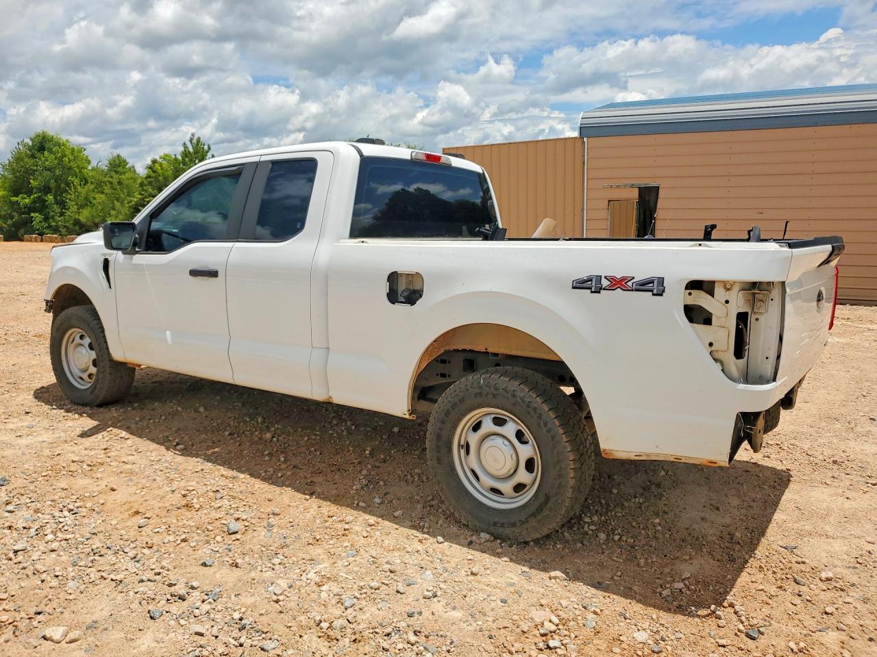 2022 Ford F150 Super Cab - Фото 2