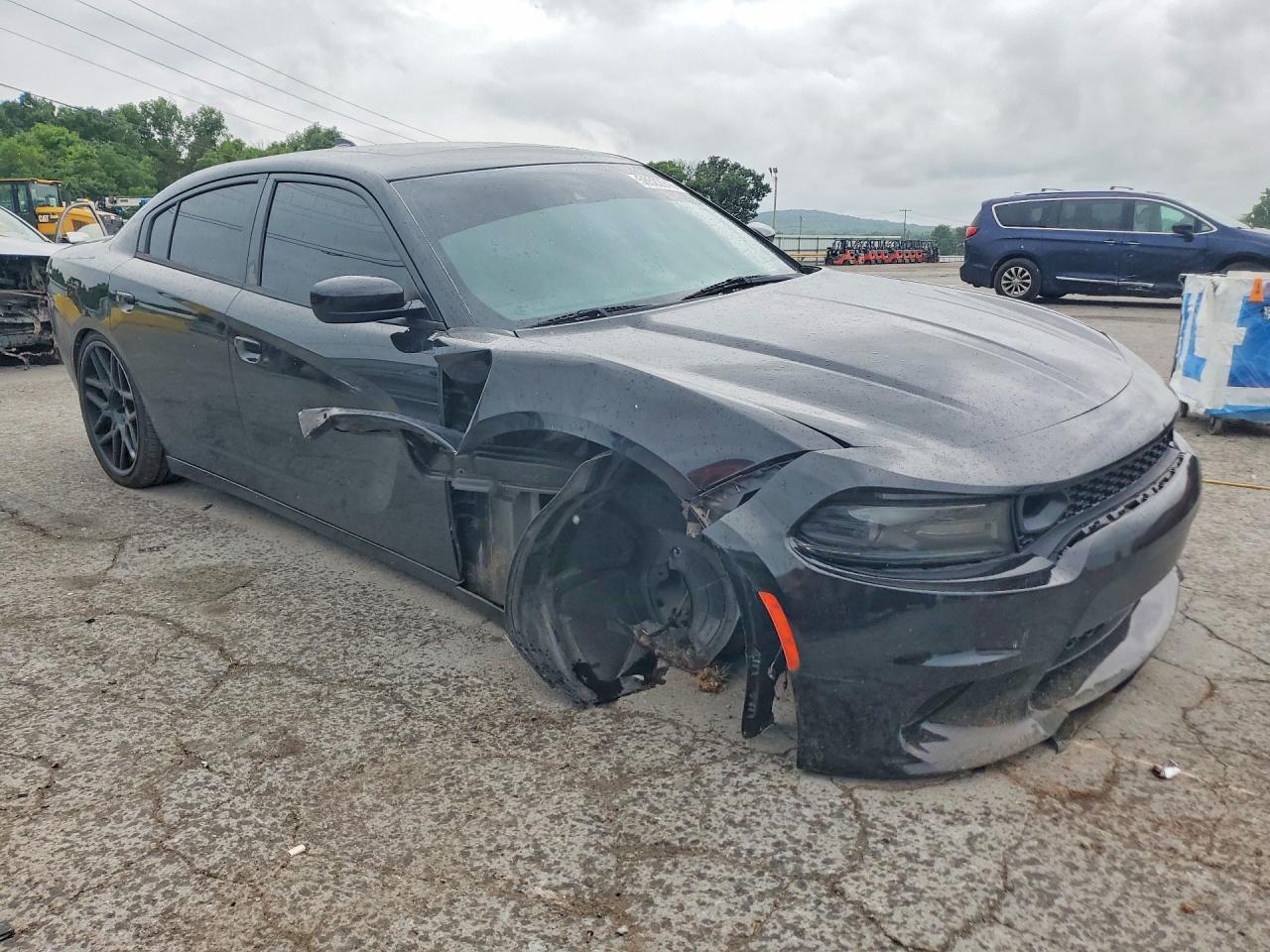 2015 Dodge Charger Sxt - Image 4