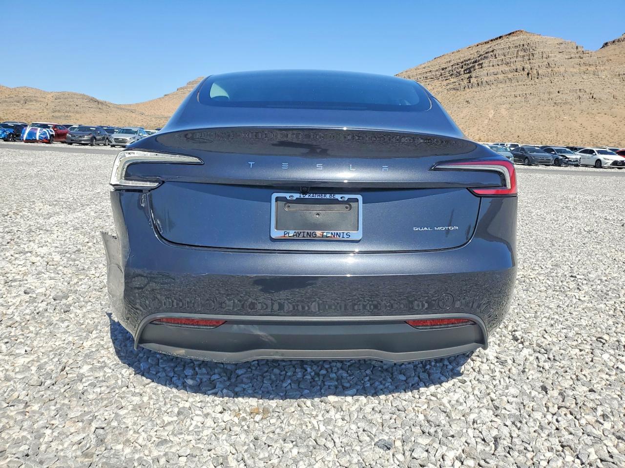 2025 Tesla Model 3 - Фото 6