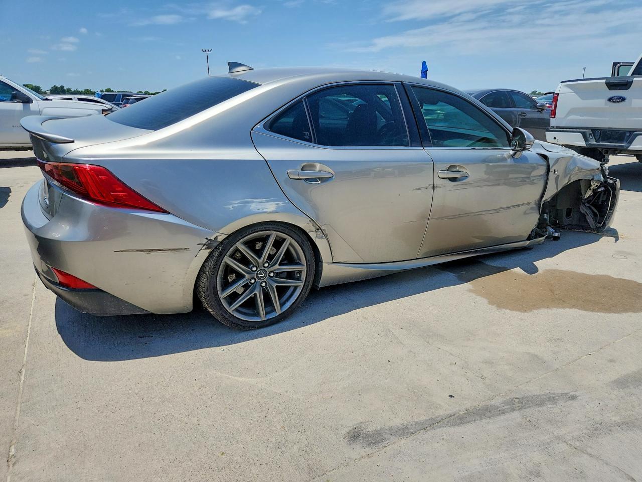 2018 Lexus Is 300 - Image 3