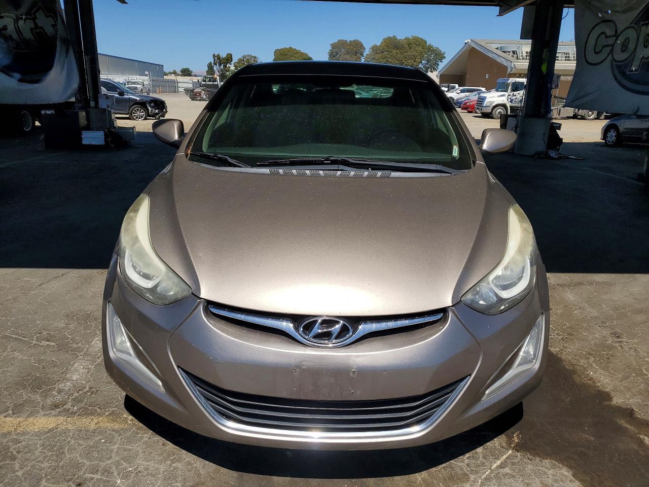 2015 Hyundai Elantra Se - Image 5