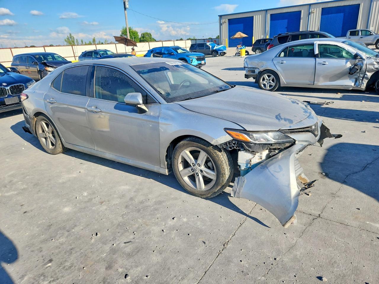 2020 Toyota Camry Le - Image 4