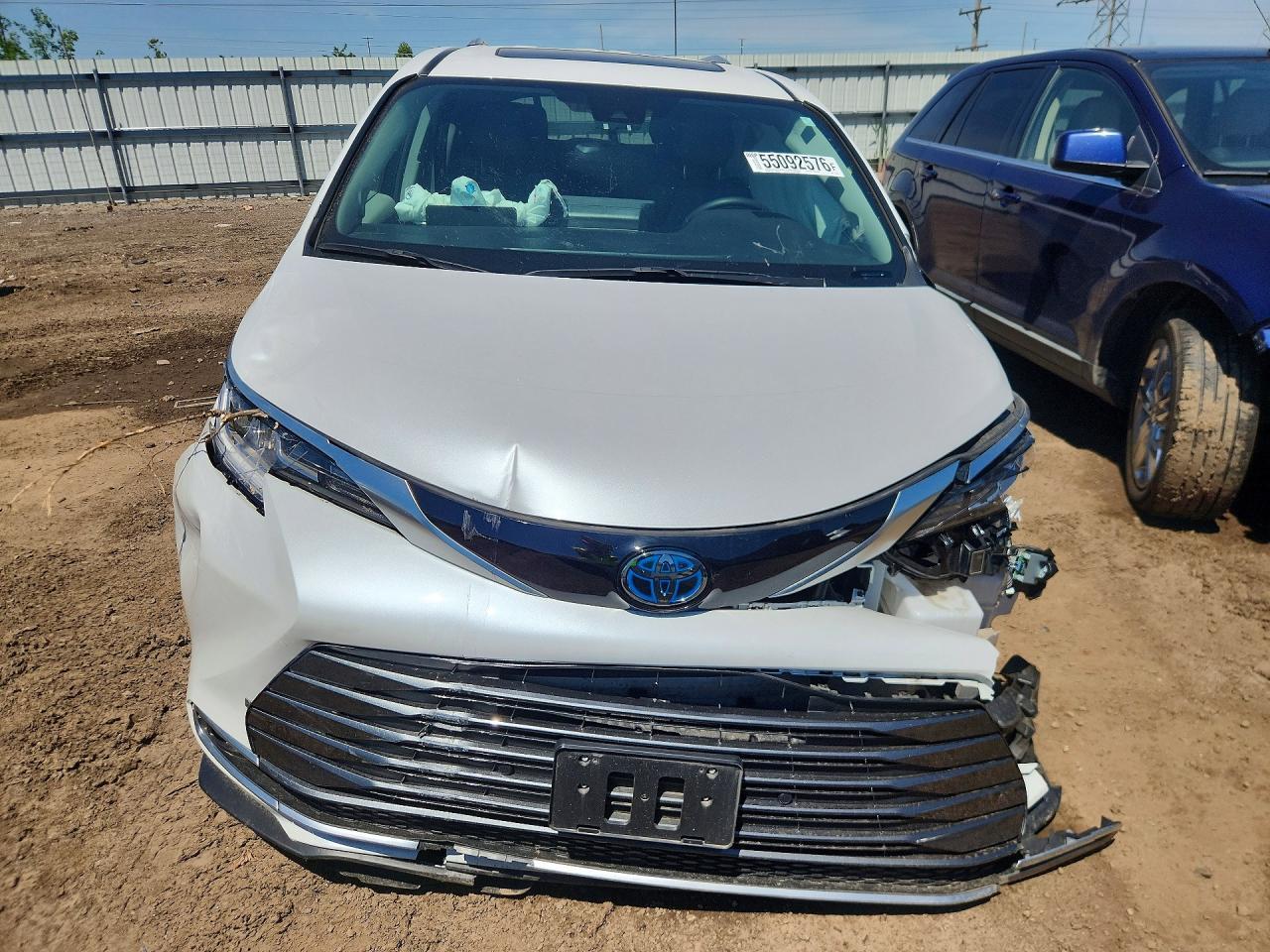 2023 Toyota Sienna Limited 7-Passenger - Фото 5