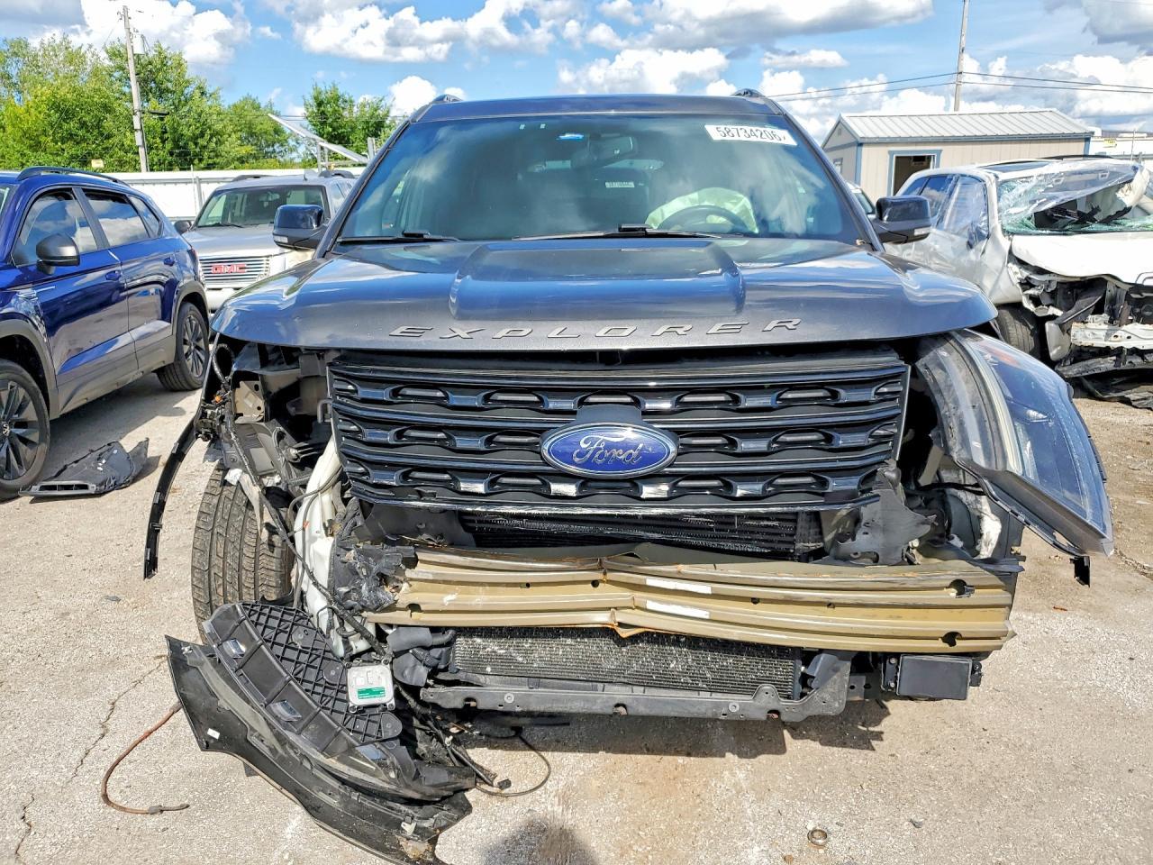 2017 Ford Explorer Sport - Фото 5