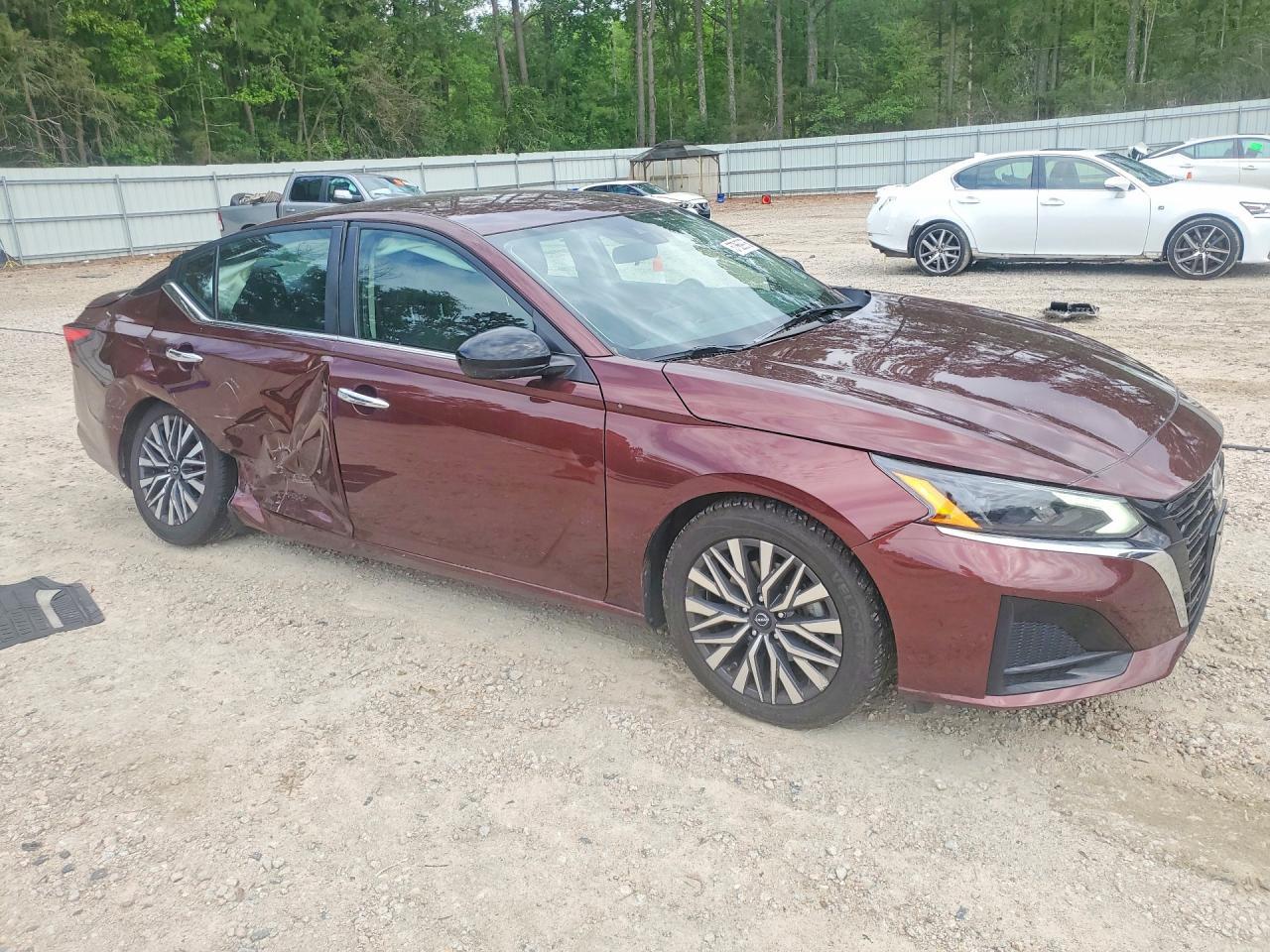 2023 Nissan Altima Sv - Фото 4