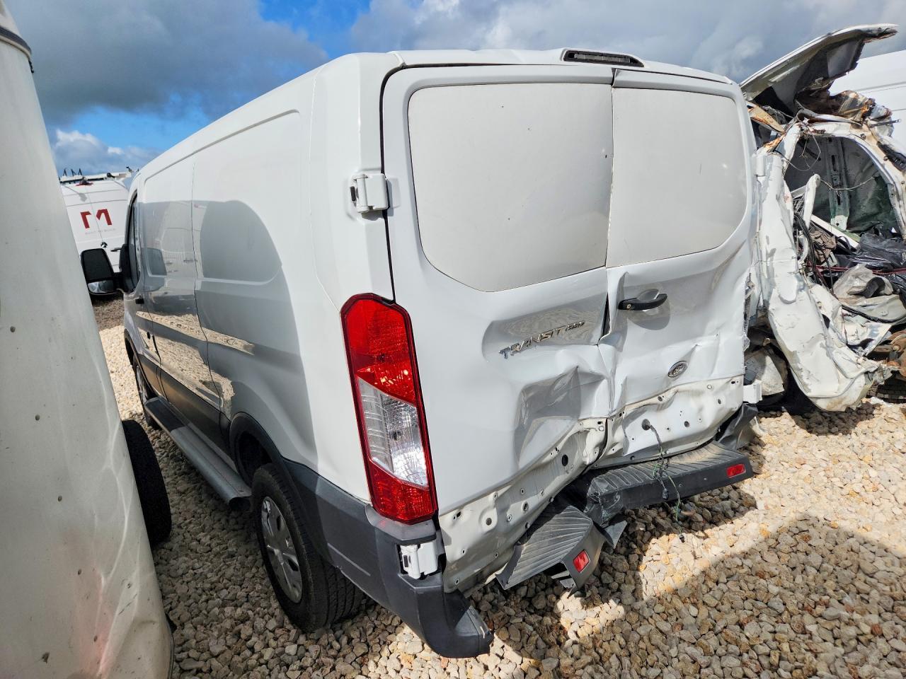 2021 Ford Transit T-250 - Фото 2