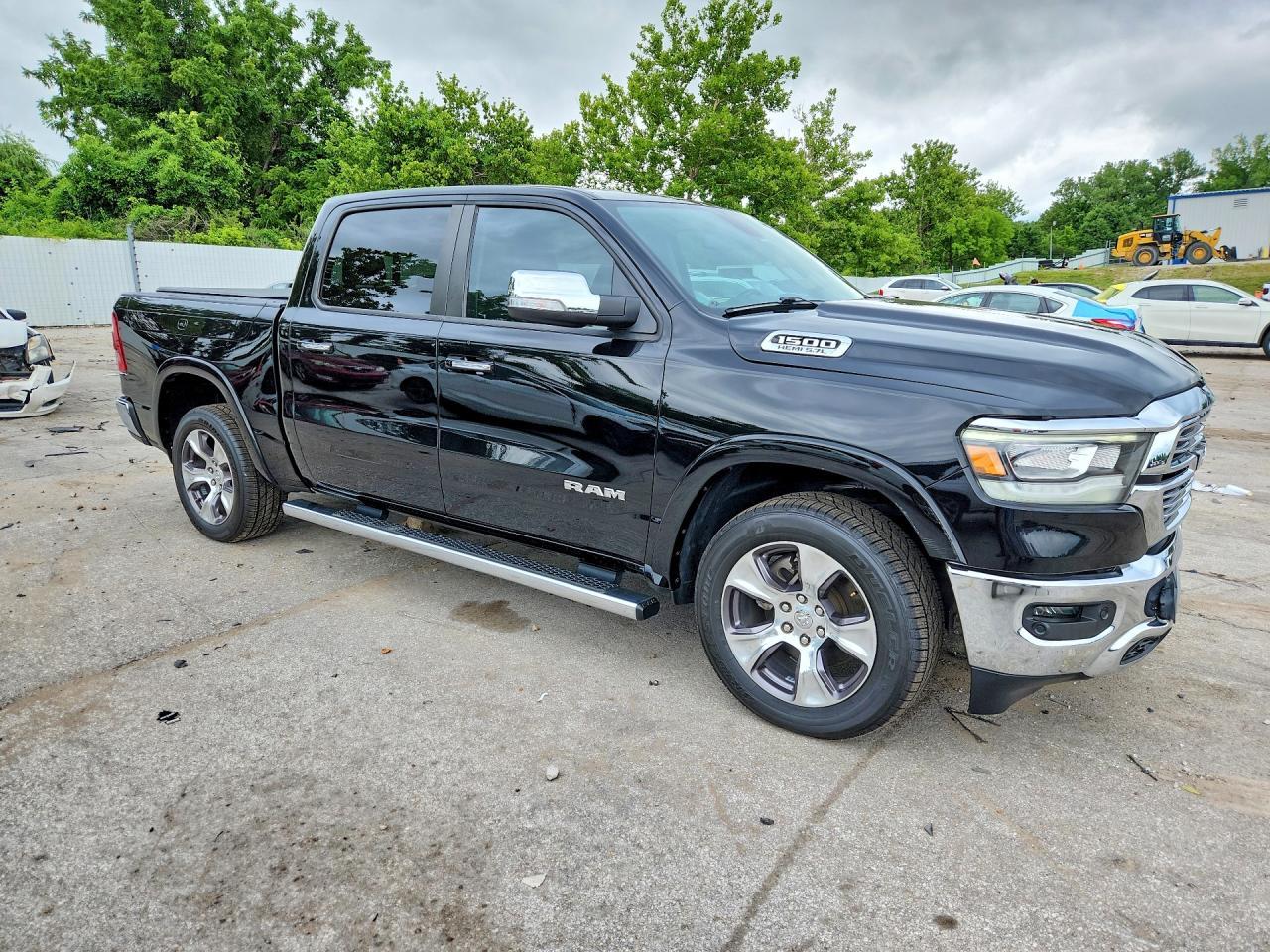 2020 Ram 1500 Laramie - Image 4