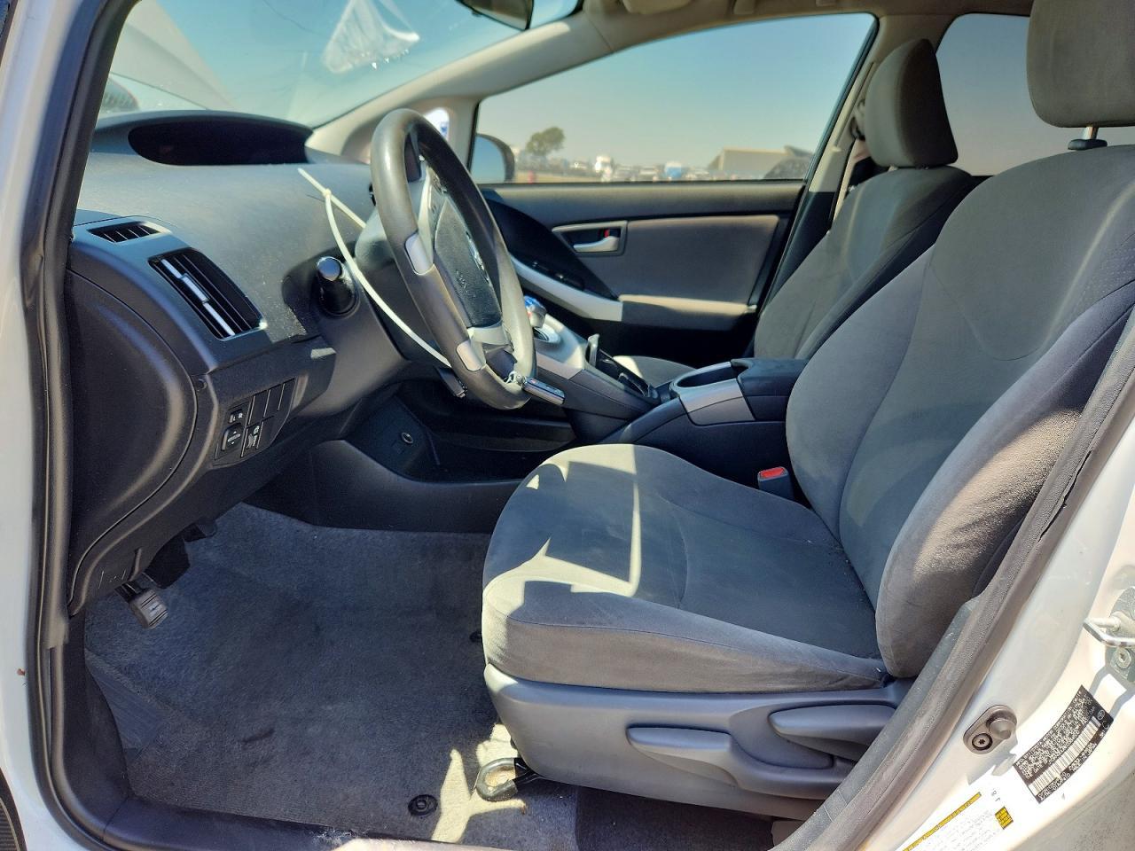 2014 Toyota Prius Two - Image 7