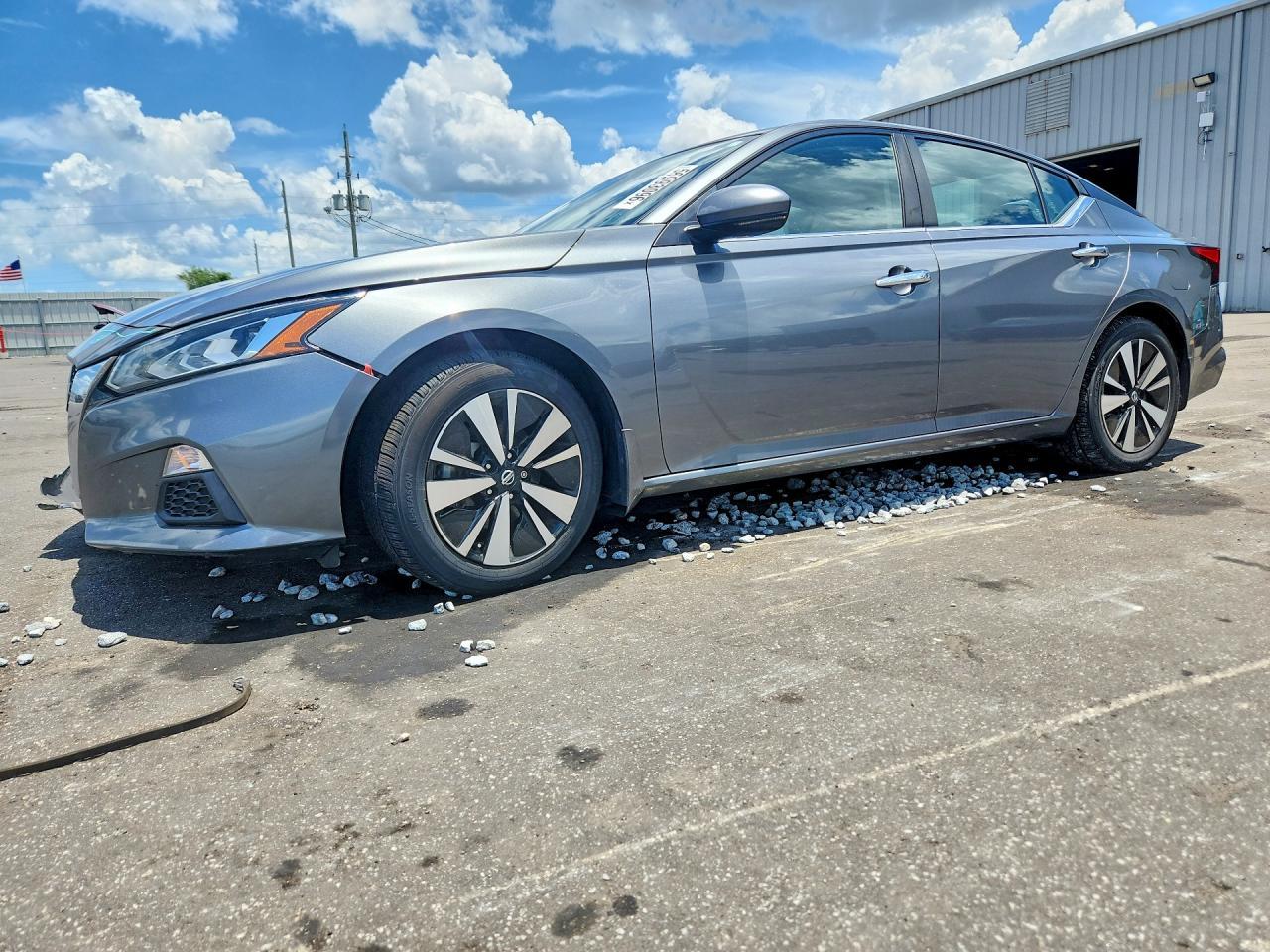 2021 Nissan Altima Sv