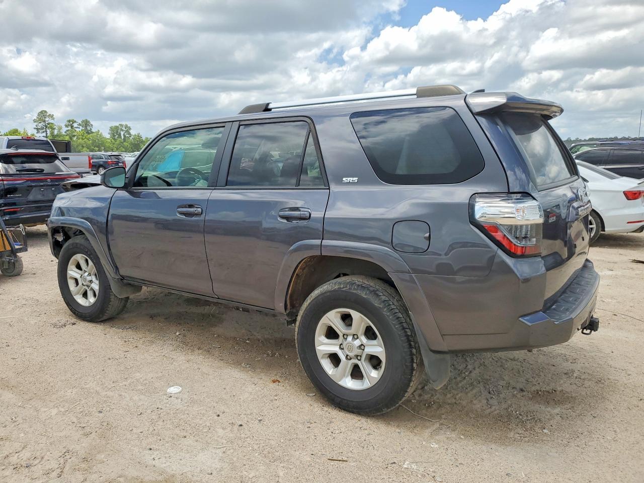 2023 Toyota 4Runner Sr5 - Фото 2