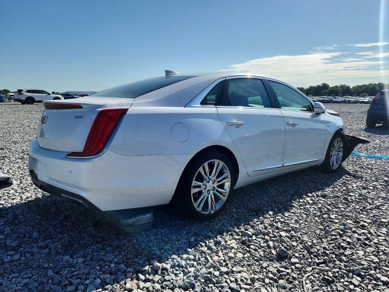 2019 Cadillac Xts Luxury - Image 3