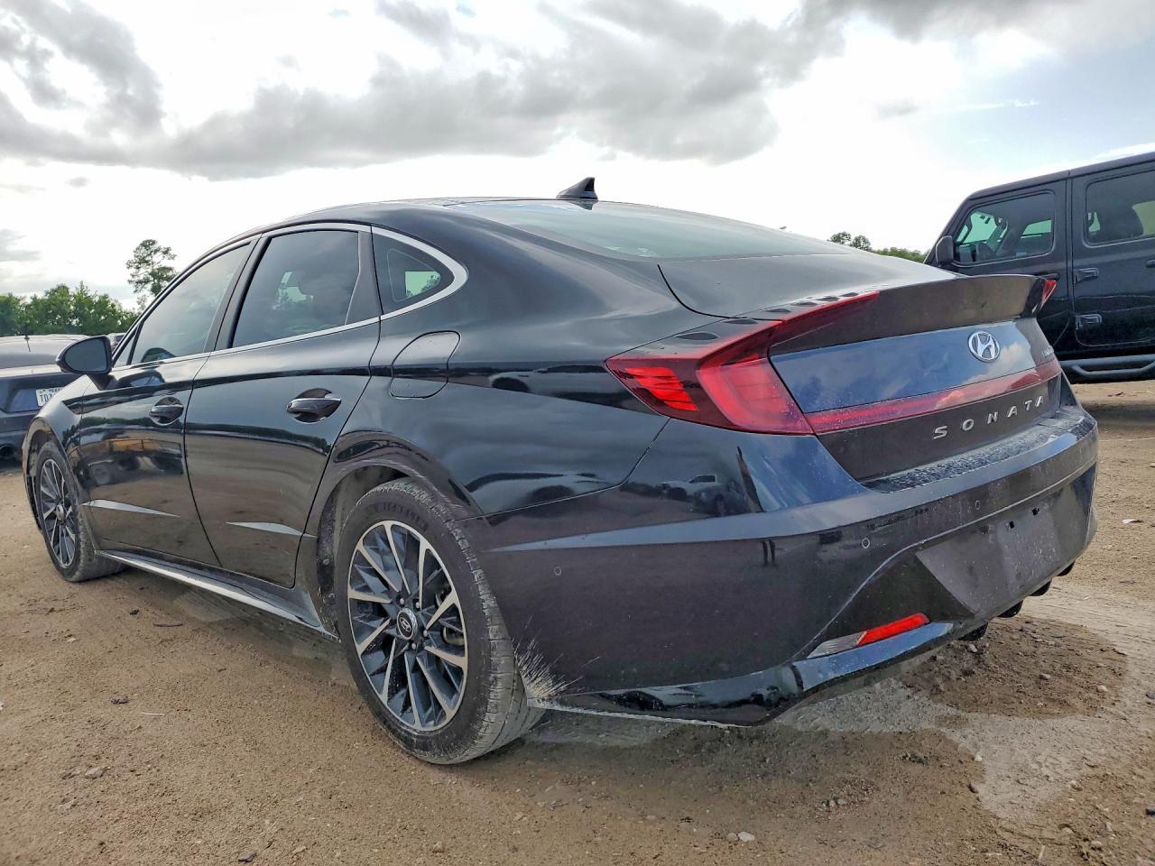 2023 Hyundai Sonata Limited - Image 2