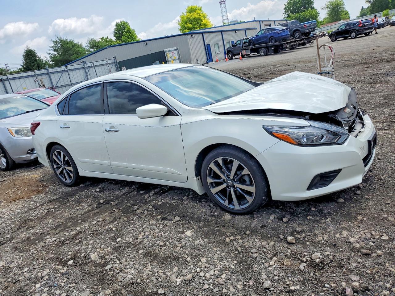 2017 Nissan Altima 2.5 Sr - Image 4