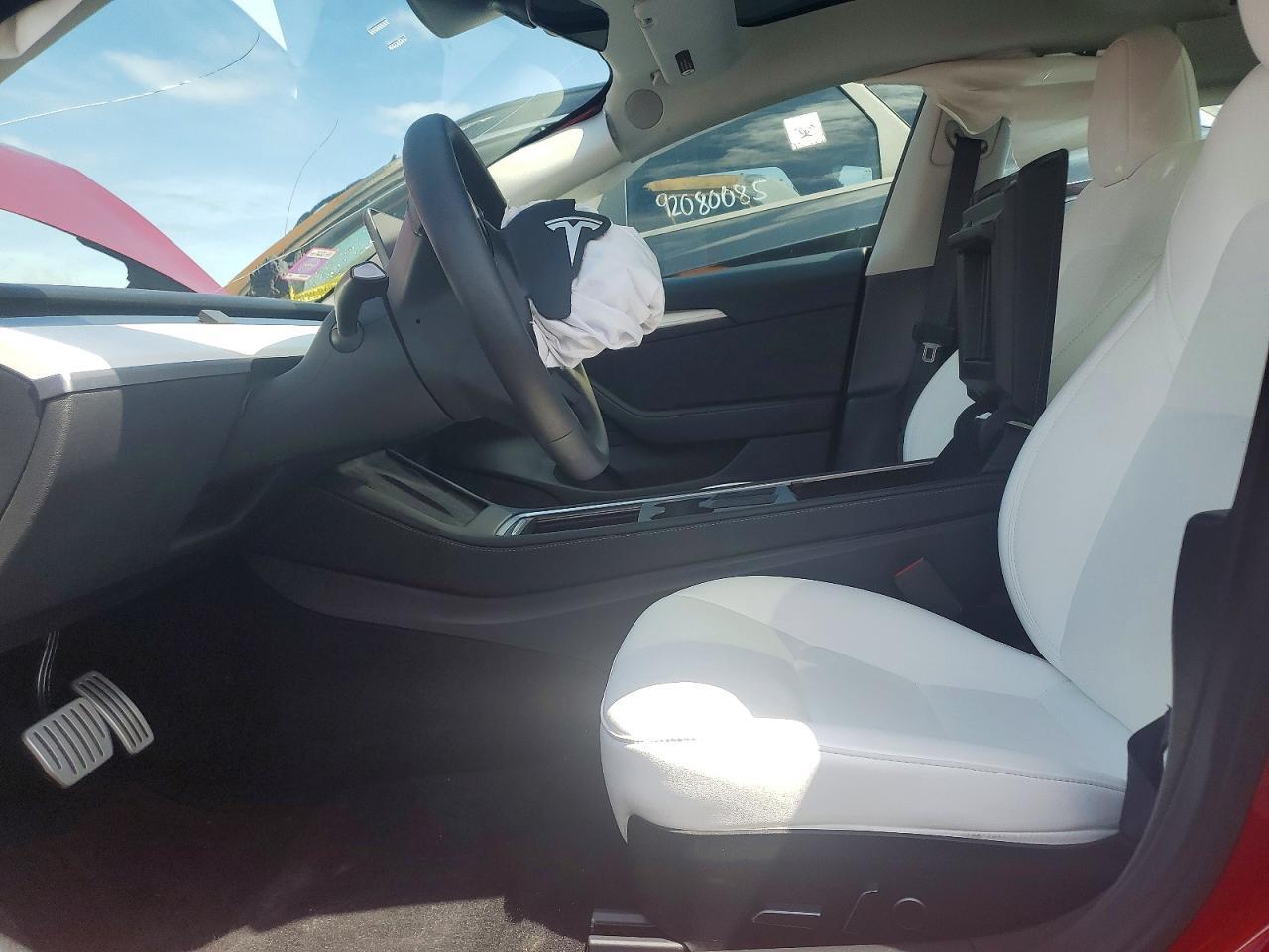 2023 Tesla Model 3 - Фото 7