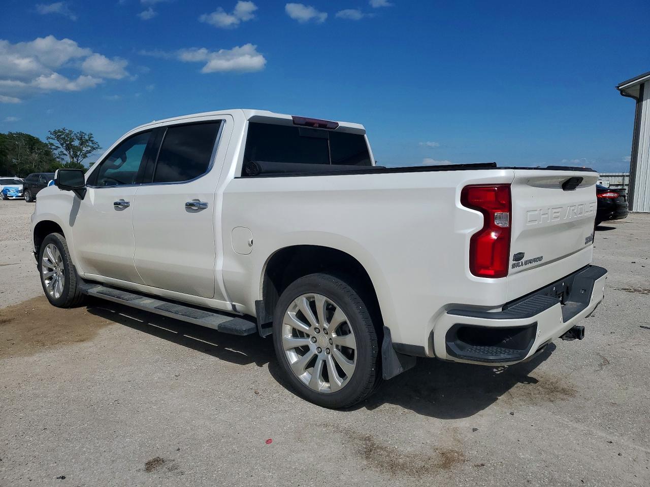 2019 Chevrolet Silverado K1500 High Country - Image 2