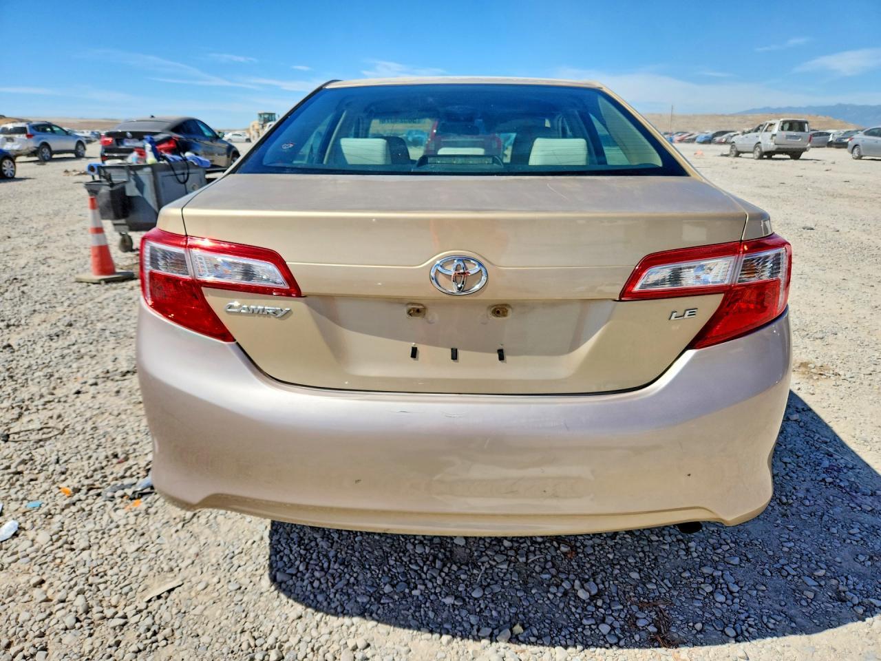 2012 Toyota Camry Le - Image 6