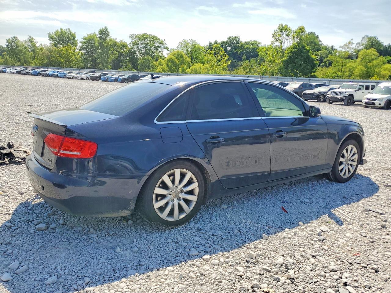 2011 Audi A4 Premium Plus - Фото 3