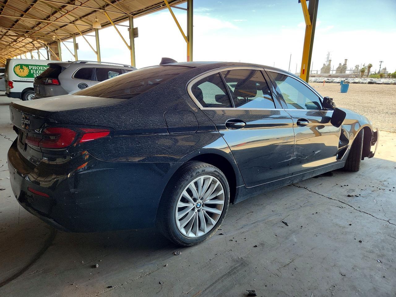 2021 BMW 530 I - Фото 3
