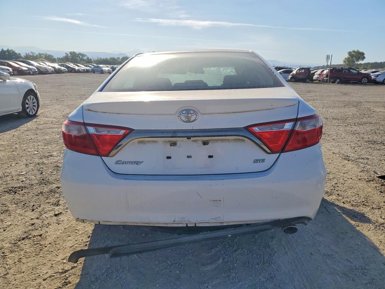 2015 Toyota Camry Se - Фото 6