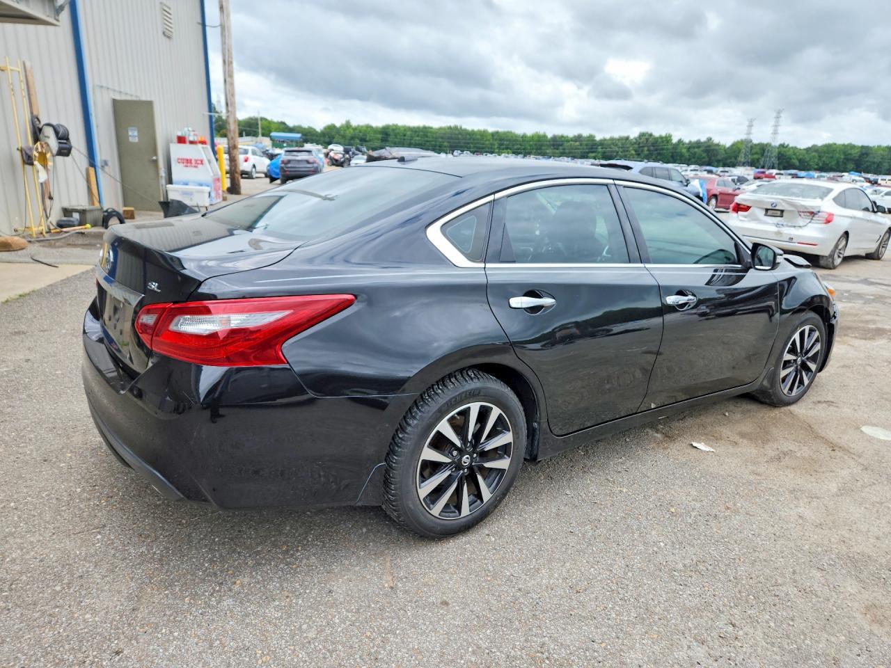 2018 Nissan Altima 2.5 Sl - Image 3
