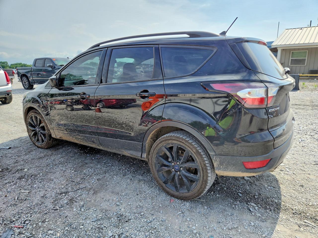 2018 Ford Escape Se - Фото 2